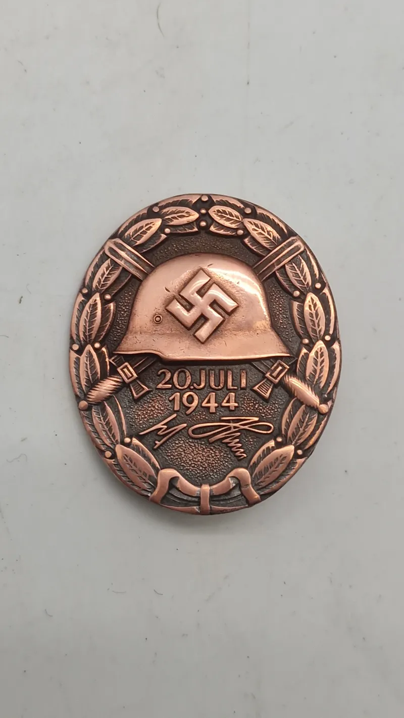 20 Juli 1944 såret tegn, efterkrigs