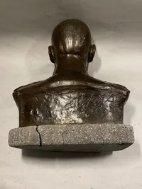 Sjælden original stor buste af kong Christian X - lavet af Just Andersen 1937