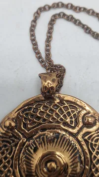 Veludført Museumskopi af Bronzealder/ Vikingetids smykke