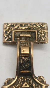 Veludført Museumskopi af Bronzealder/ Vikingetids smykke