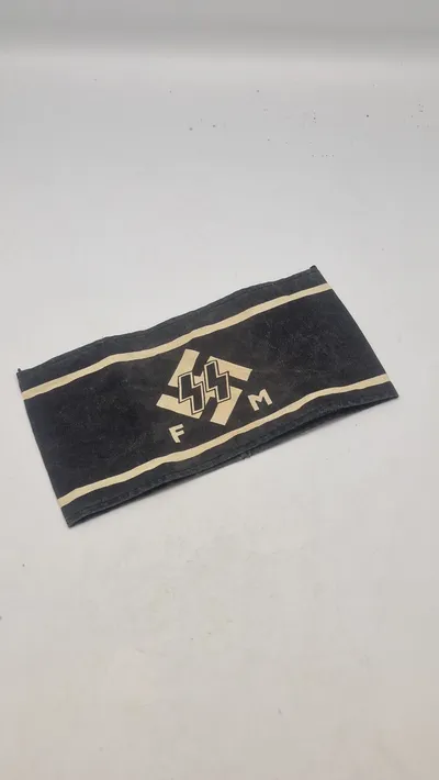 SS armbind Efter 45