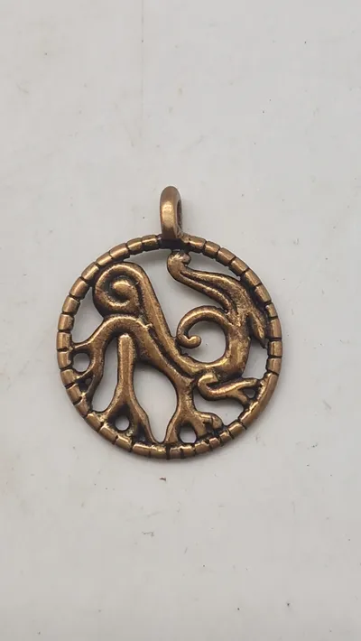 Veludført Museumskopi af Bronzealder/ Vikingetids smykke