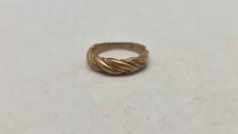 Veludført Museumskopi af Bronzealder/ Vikingetids smykke