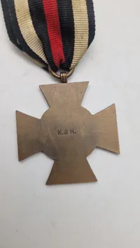Originalt Ehrenkreuz des Weltkrieges 1914/1918)
Nolle & Huck GmbH, Lüdenscheid