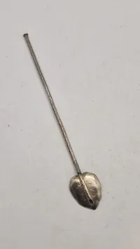 Twist Handle Olive Spoon 800 sølv med motiv fra Lübeck