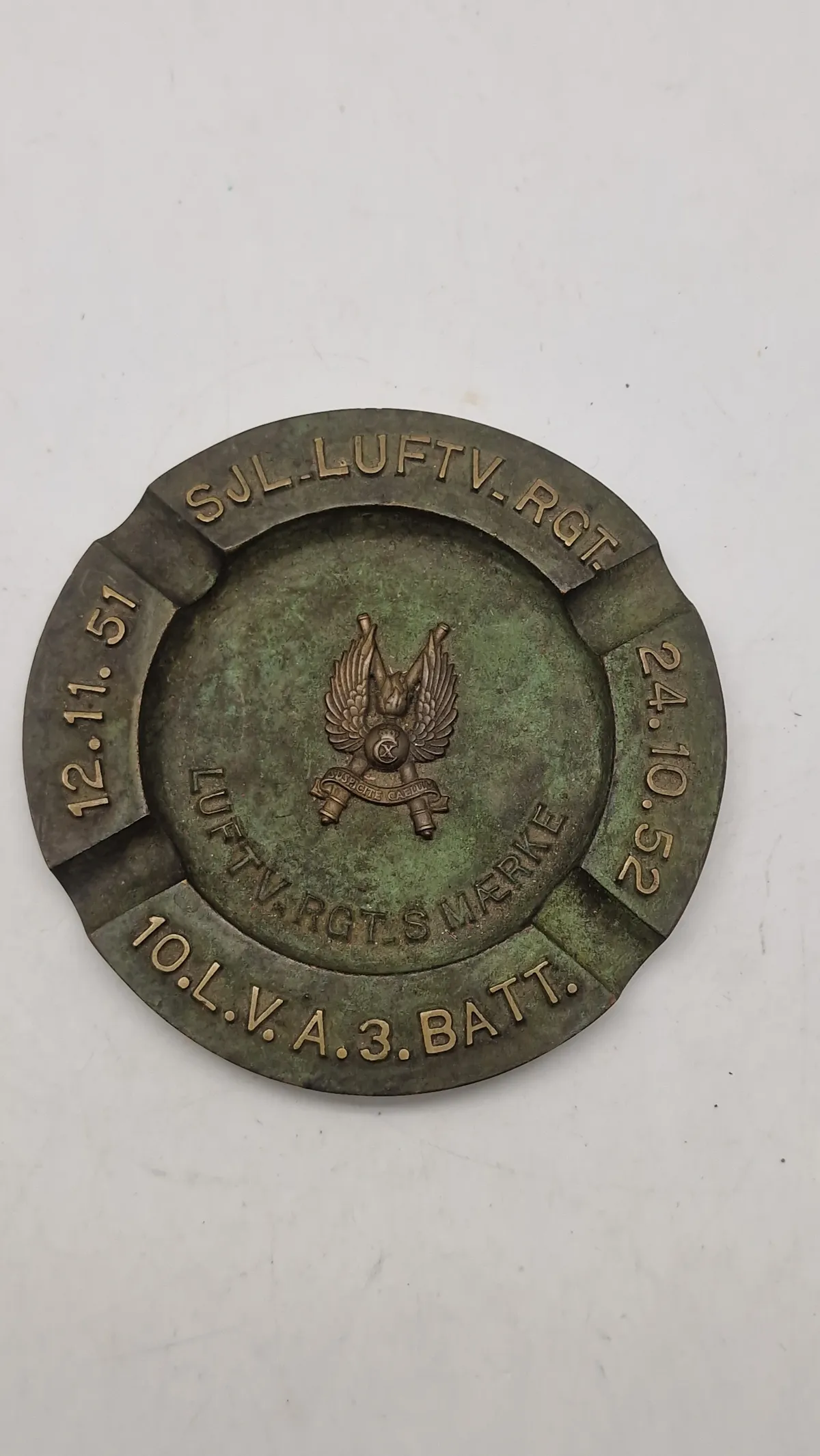 Bronze askebæger fra sjællandske luftværns regiment