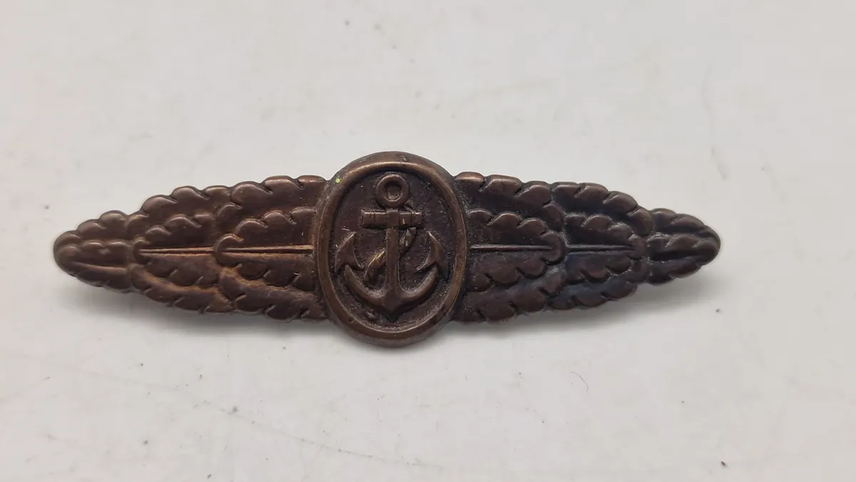 Original tysk marine frontspange. 57 version