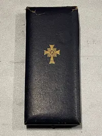 Originalt Mutterkreuz 1.kl (guld) med tildelingsæske