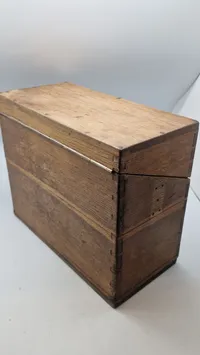 Original felttelefon antageligvis anvendt i det danske søværn i 1920’erne. Delvist sammensat af tysk ww1 felttelefon