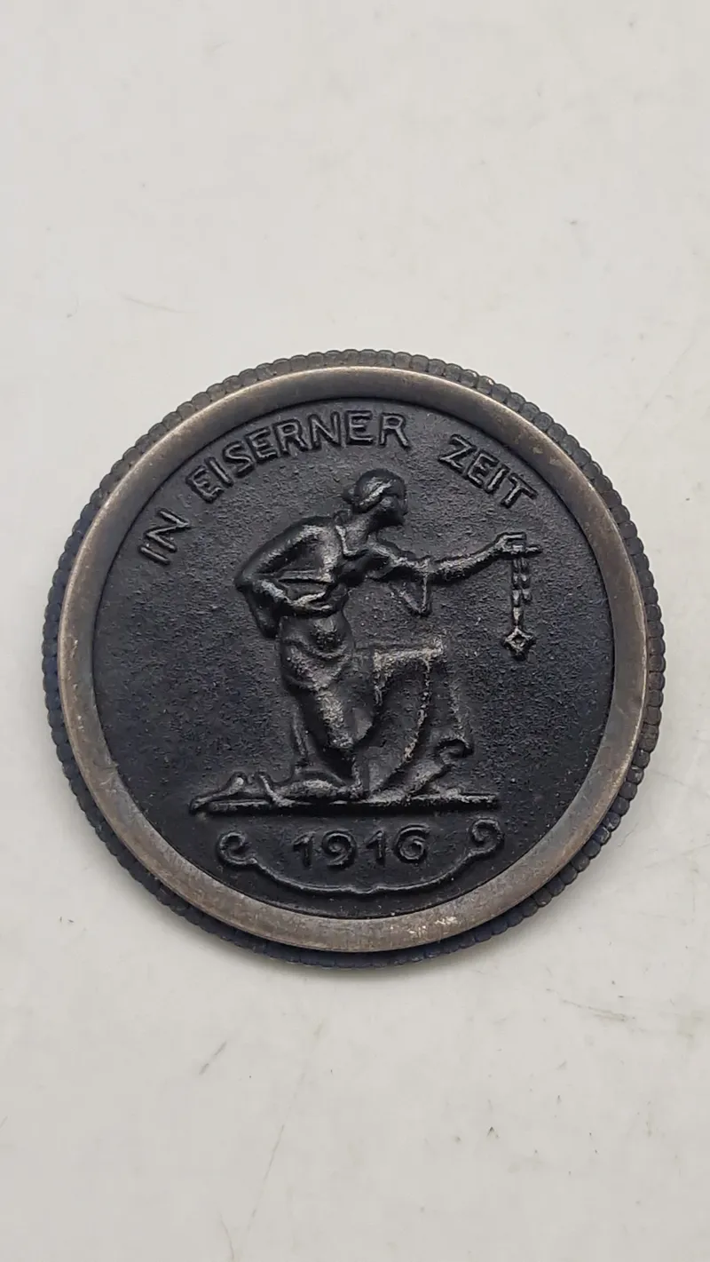 Original tysk ww1 “Gold Für Eisen” mønt lavet som broche