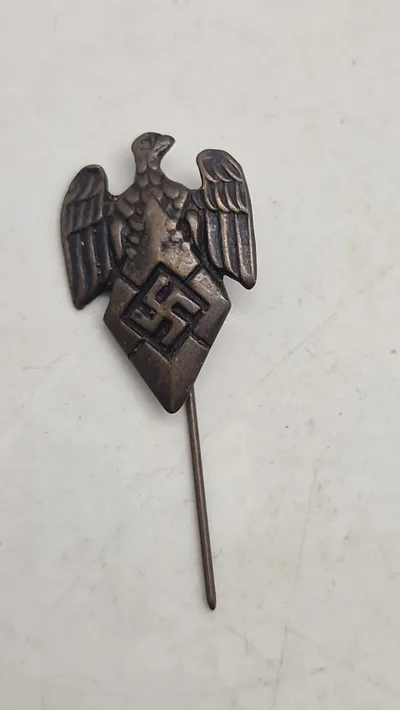 HitlerJugend pin. Efterkrigs