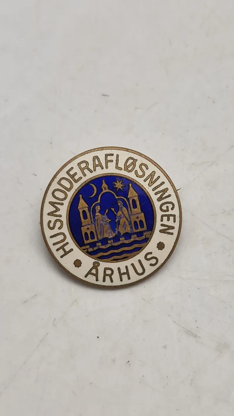 Original pin fra husmoderløsningen i Aarhus