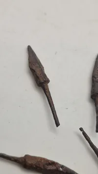 Originale middelalder armbrøst pilespidser