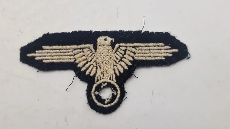 Original italiensk produceret Waffen-SS ørn. Afnazificeret