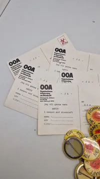 Samling badges medv Atomkraft, nej tak