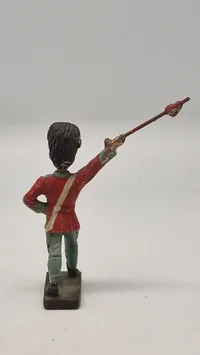 Original Linoleumsfigur, Livgarden