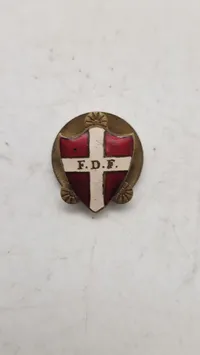 Ældre pins fra Frivillige Drenge og Pige Forbund