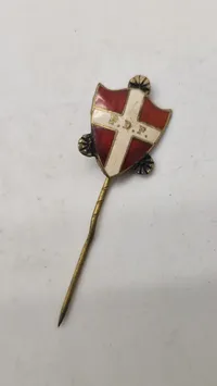 Ældre pins fra Frivillige Drenge og Pige Forbund
