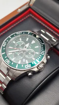 Originalt Jaguar Executive Diver chronograph watch med æske. Nypris ca 4000,-
