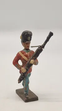 Original Linoleumsfigur, Livgarden