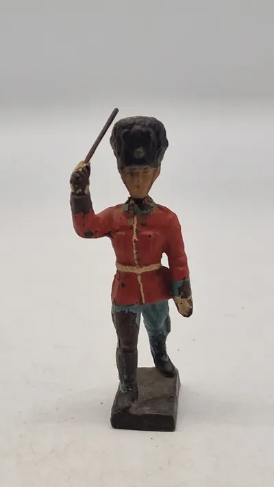Original Linoleumsfigur, Livgarden