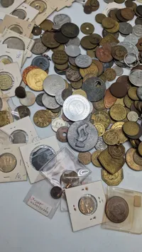Stort lot mønter og Tokens