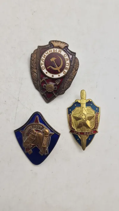 Originale russiske pins