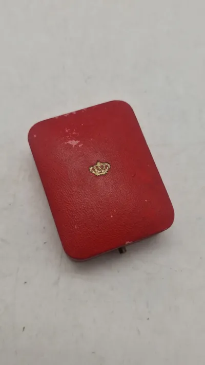 Original æske til Kongemærket