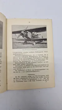 Samling lærebøger, feltinstruktioner mm.