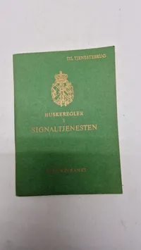 Samling lærebøger, feltinstruktioner mm.