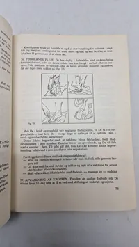 Samling lærebøger, feltinstruktioner mm.