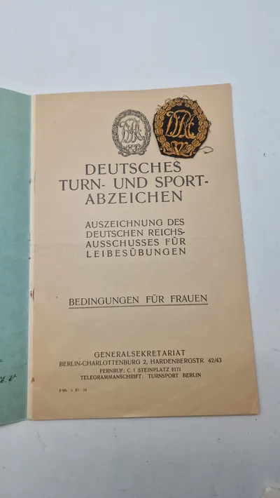 Originalt sportsabzeichen urkunde & stofmærke