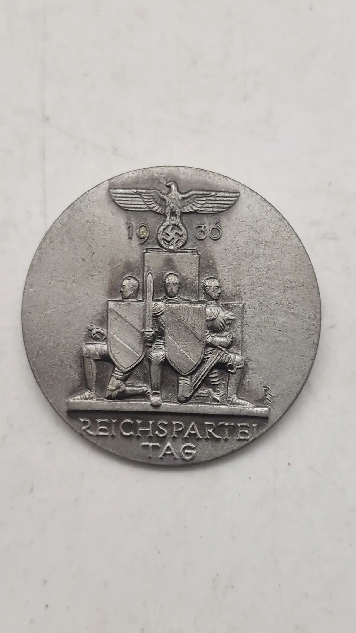 Original reichpartei tag 1936 badge