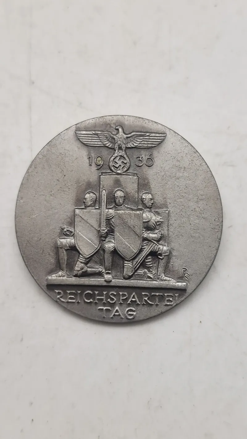 Original reichpartei tag 1936 badge