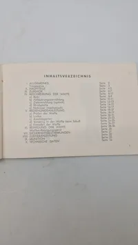 Samling militære lærebøger