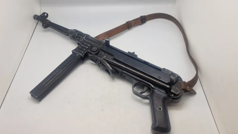 Veludført MP40 model tung med original rem