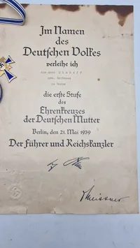 Originalt Mutterkreuz 1.kl med urkunde