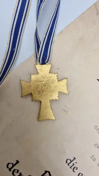 Originalt Mutterkreuz 1.kl med urkunde