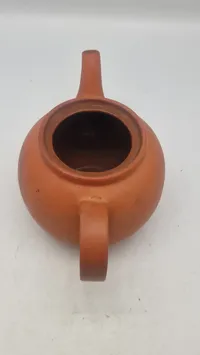 The Original Suffolk Country Teapot fra Henry Watson's Pottery