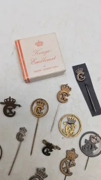 Samling originale Kong Christian X pins