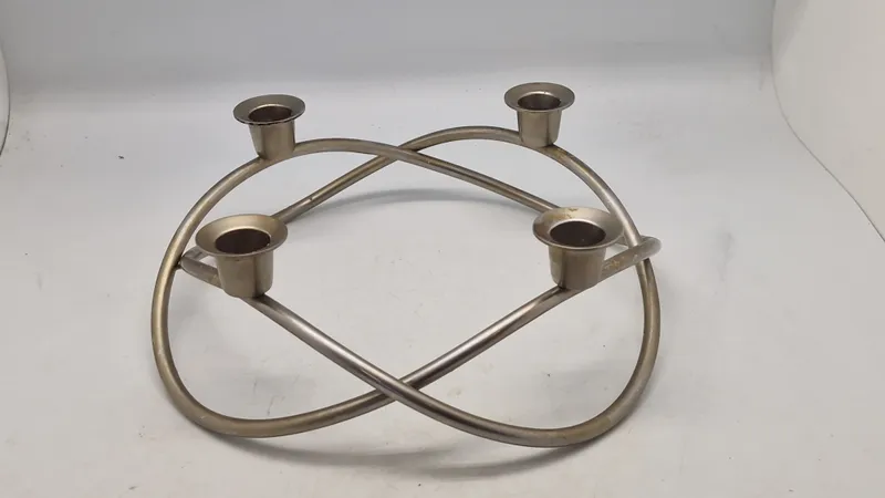 Georg Jensen Season Lysestage, designet af Maria Berntsen, i blankt stål