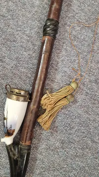 Sjælden original langpibe med teksten "De Sidste paa Skandsen Dybbøl 18 April 1864".