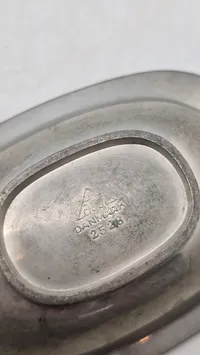 To originale Just tin skåle
