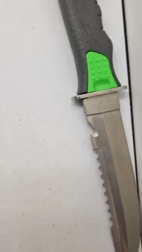 Dykkerkniv med skede