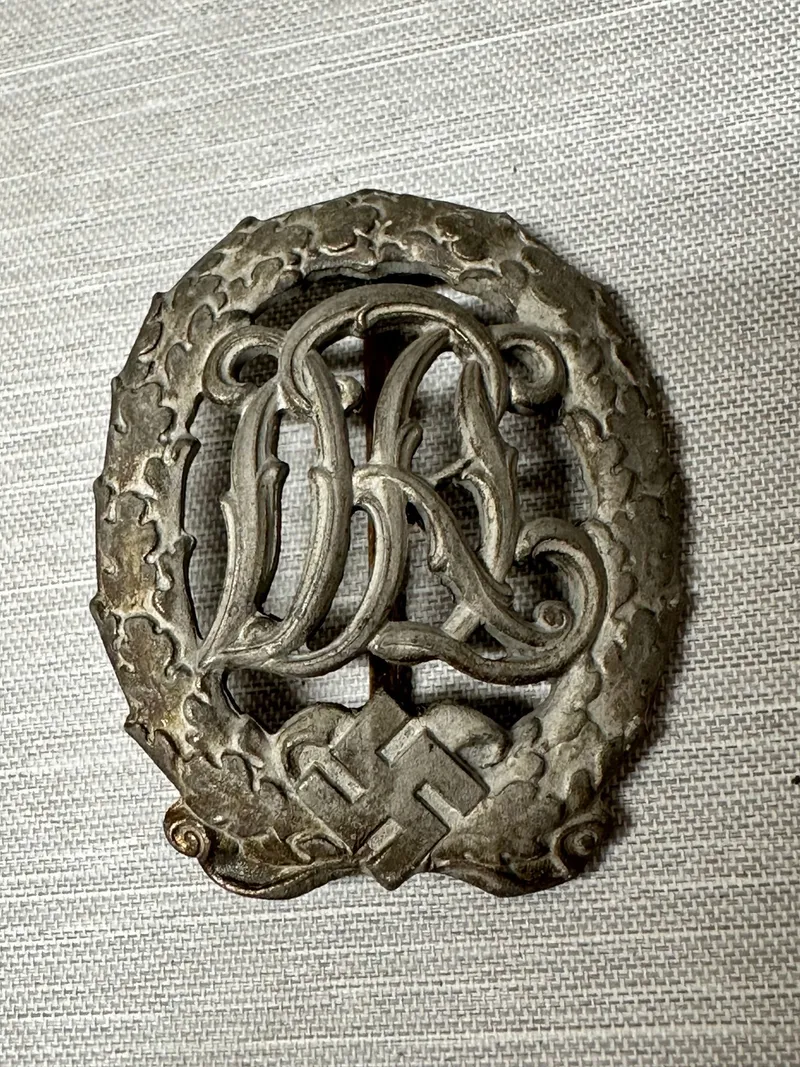 Originalt D.R.L. Sports Badge in Silver