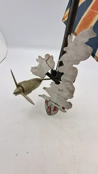 Original RAF souvenir lavet af nedskudte fly dele  fra majdagene 1945
