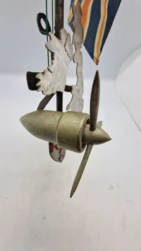 Original RAF souvenir lavet af nedskudte fly dele  fra majdagene 1945