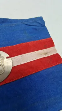 Originalt armbind fra den danske modstandsbevægelse