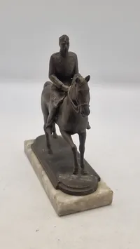 Original figur forstillende Kong Christian X til hest