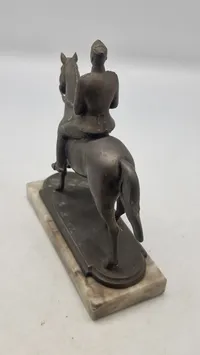 Original figur forstillende Kong Christian X til hest